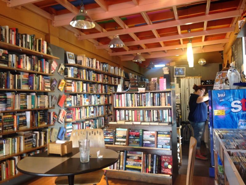 Phrom Phong dasa bookshop